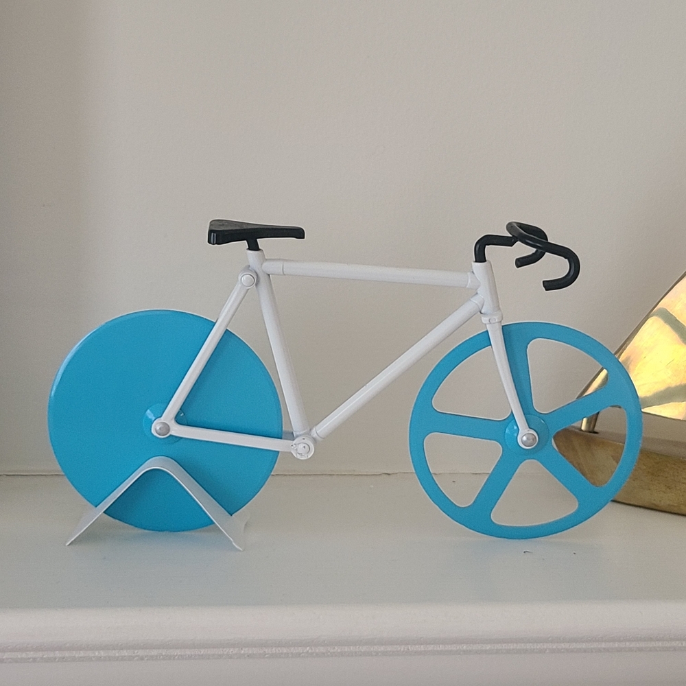 Bicycle Pizza Cutter 🍕🚲 - Picture 2 of 6